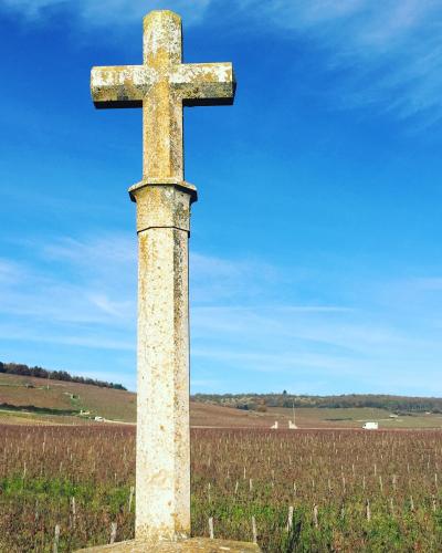 Burgundy-sign Burgundy-trip-1